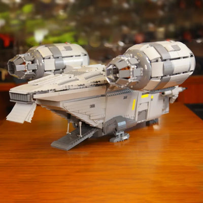 Razor Crest Spaceship Building Set